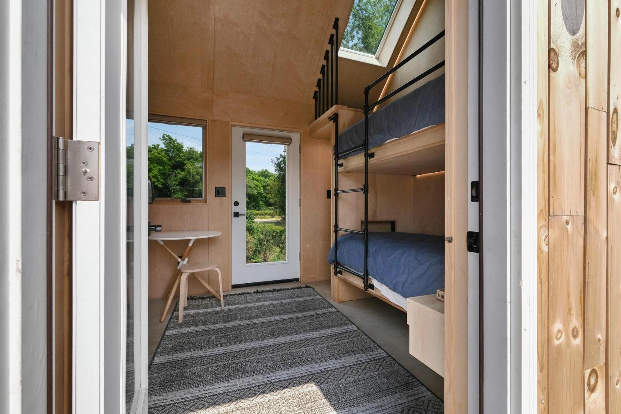 Vila Bunkies- The Hold Ottawa Exteriér fotografie
